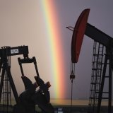 Président du groupe de réflexion "The Shift Project", Jean-Marc Jancovici retracera le rôle joué par l'énergie, dont le pétrole, ces deux derniers siècles (image d'illustration). KEYSTONE/AP The Canadian Press/JEFF MCINTOSH